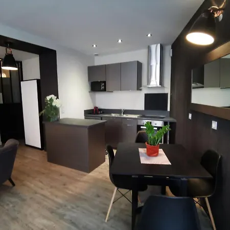 Au Saint Martin Apartament Cholet